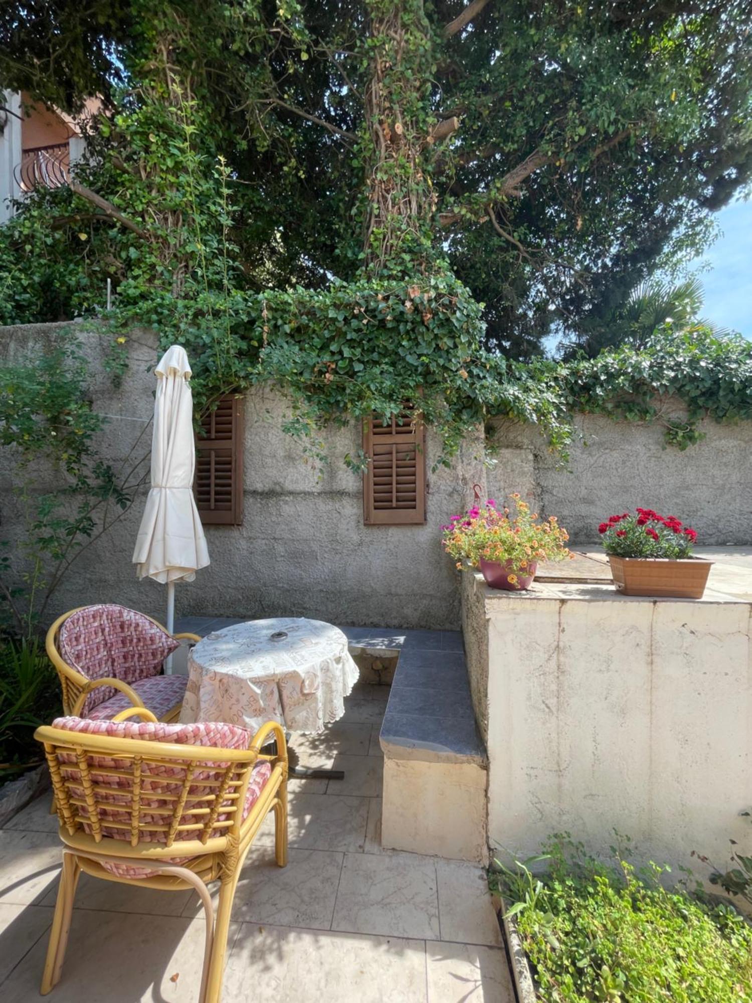 Bay Mola Aparts Kotor Pokoj fotografie